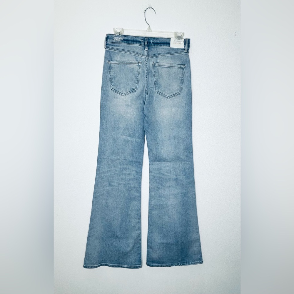 Express ’70s Flare Mid Rise Jeans – Women’s Size 2R - Picture 3 of 16